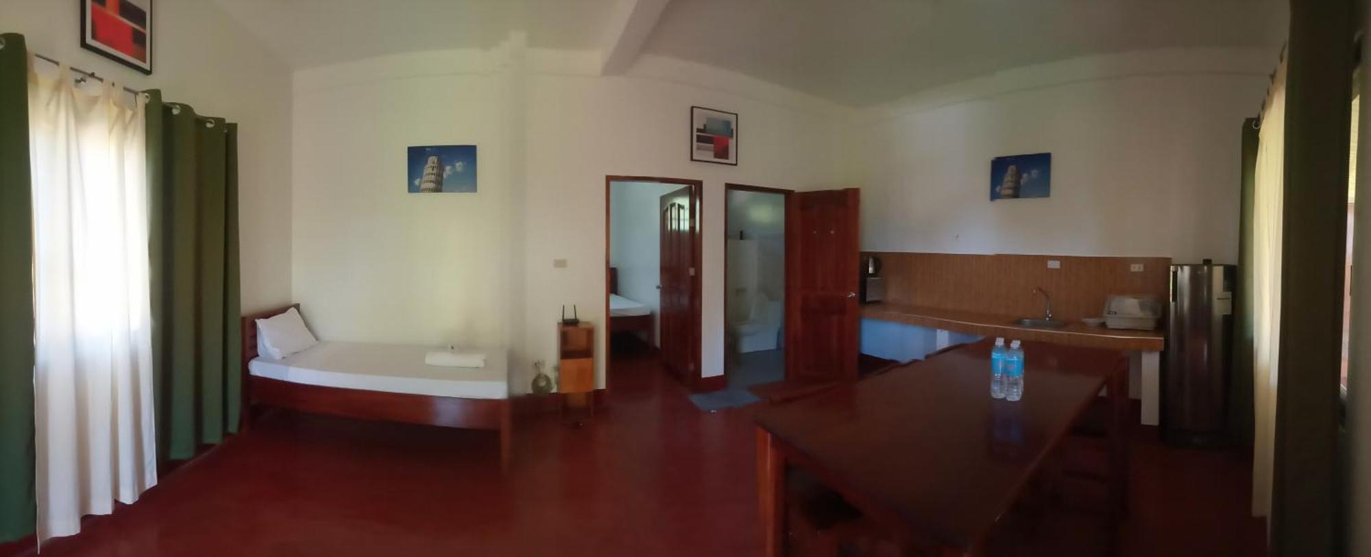 Tongatok Cliff Resort Mambajao Exterior photo