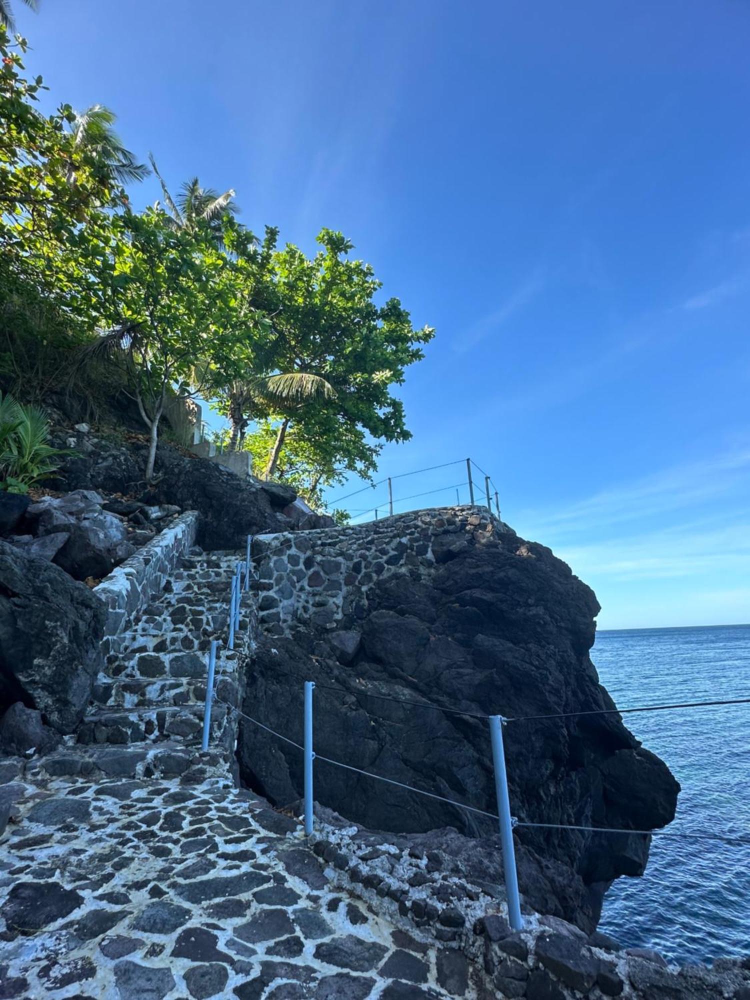 Tongatok Cliff Resort Mambajao Exterior photo