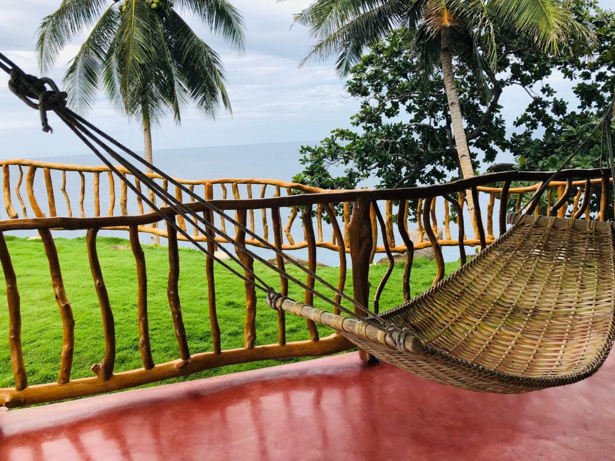 Tongatok Cliff Resort Mambajao Exterior photo